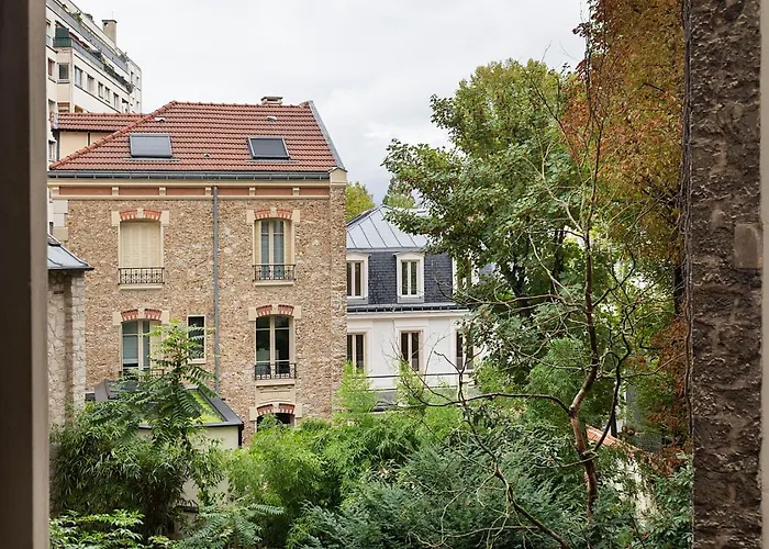 Castel - 1 A Auteuil *